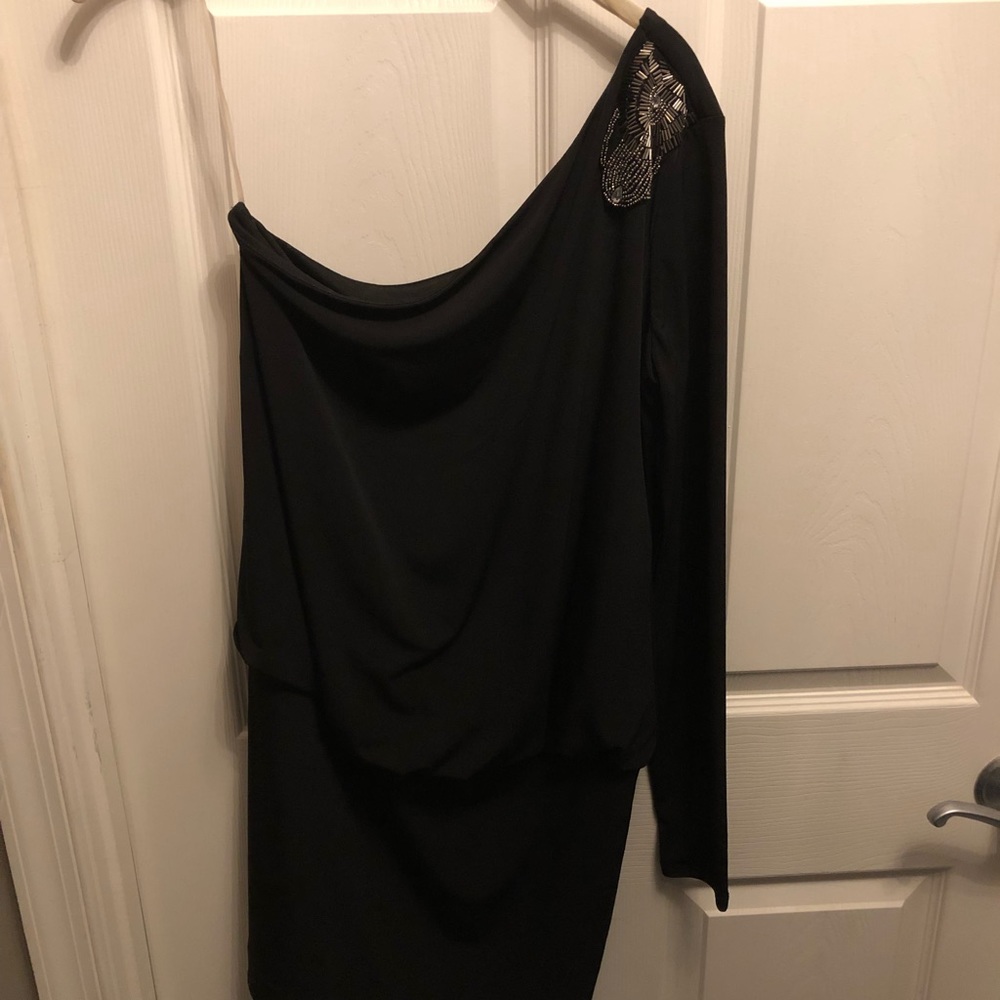 One shoulder black party dress